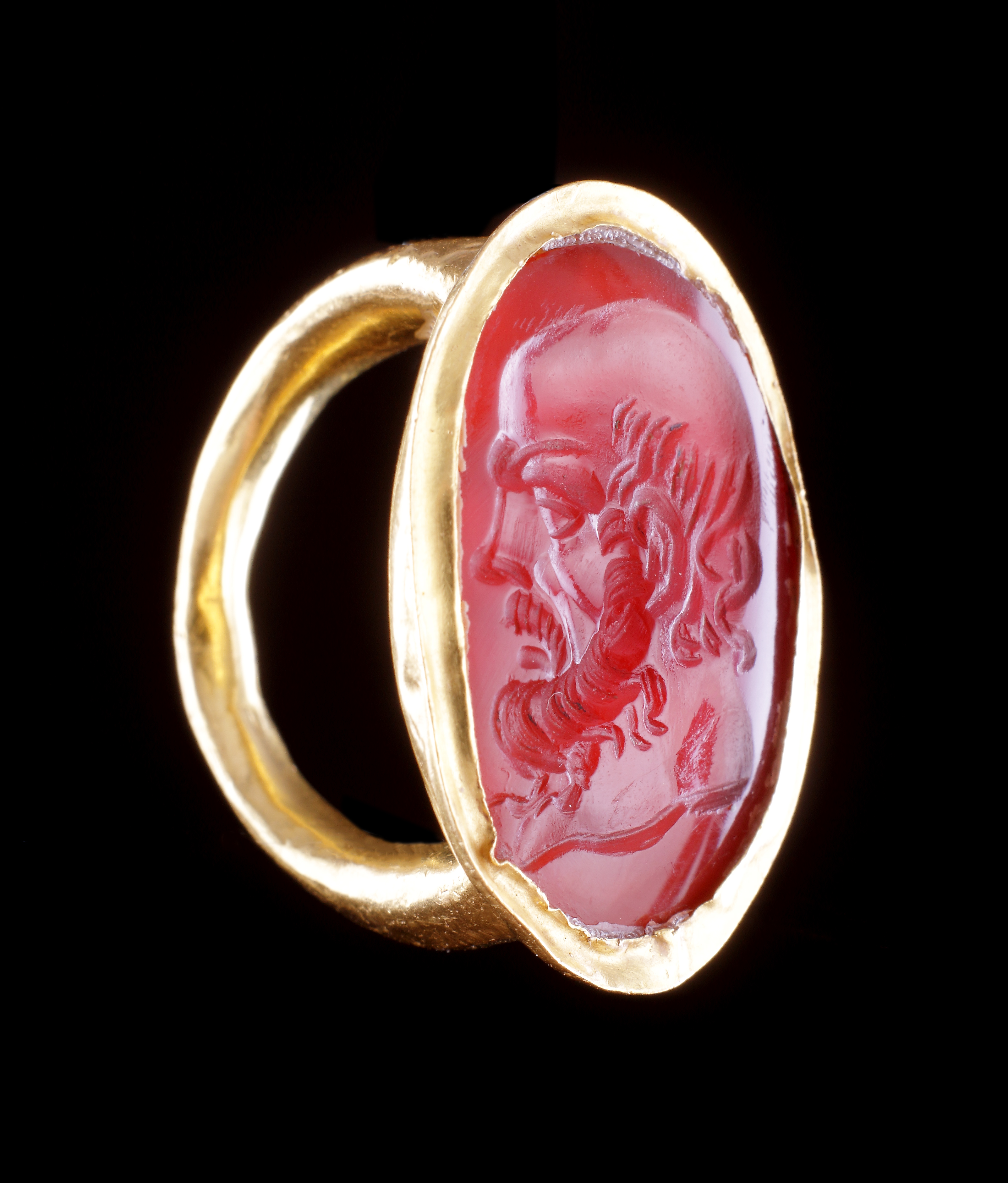 A Hellenistic Gold Finger Ring with Carnelian Set Intaglio 